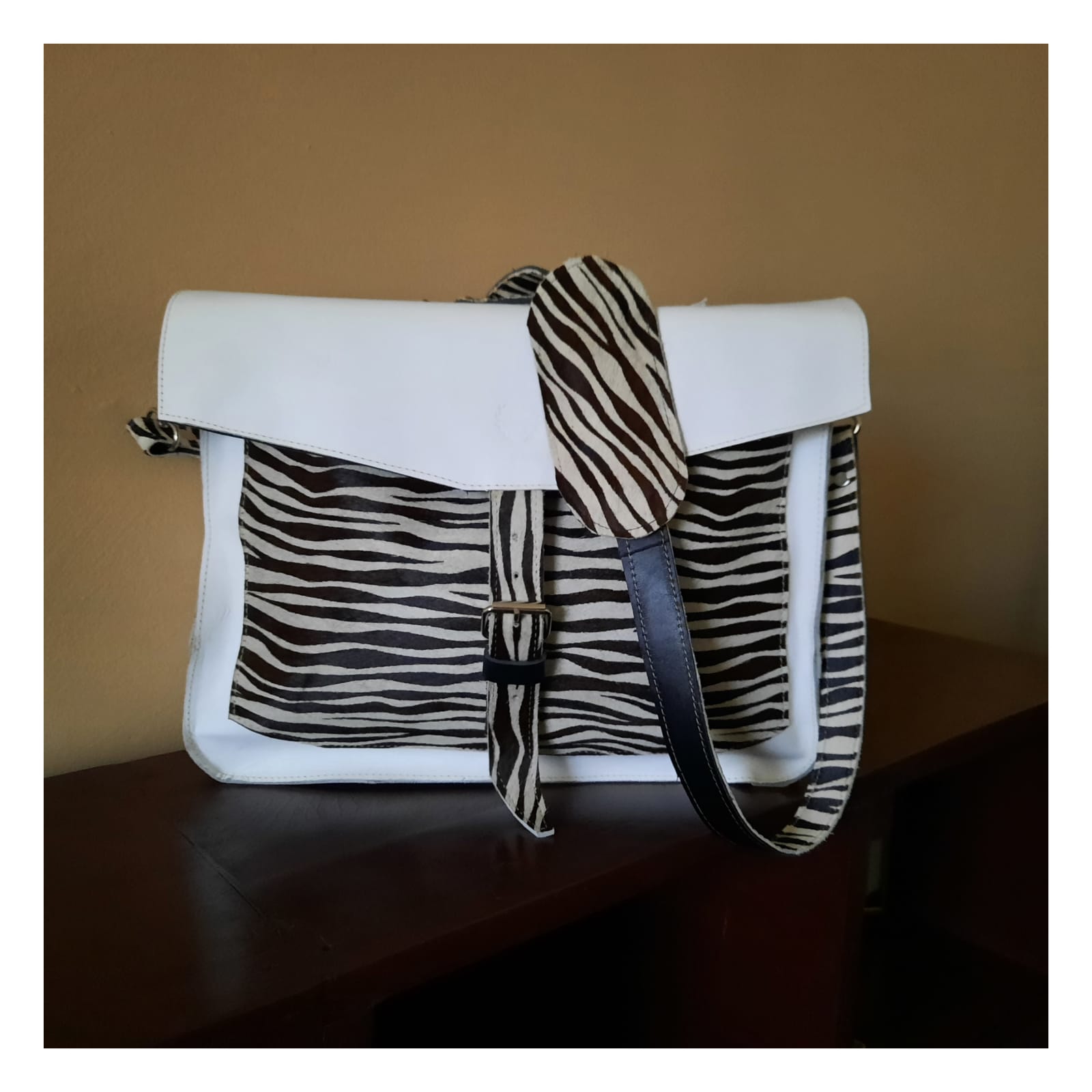 Maletín de Cuero Mujer - Edición Blanco & Textura Cebra